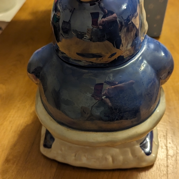 Dolomite Santa cookie jar. - Picture 3 of 4